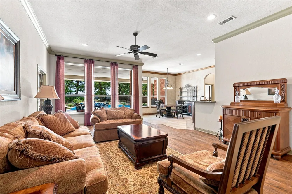 100 Woodland Drive Krugerville, TX 76227