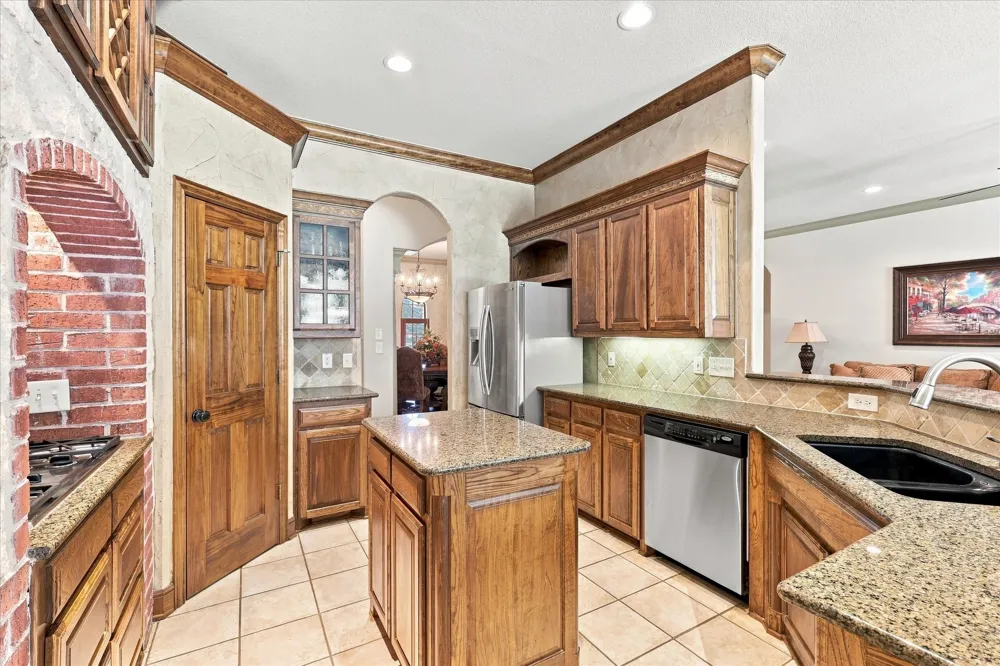 100 Woodland Drive Krugerville, TX 76227
