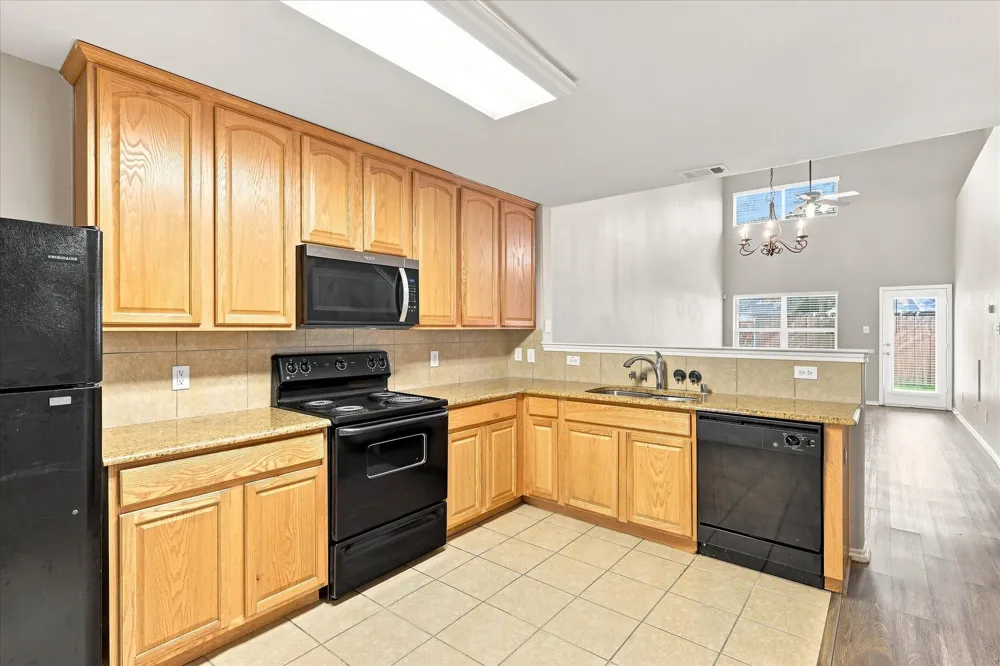 9878 Wake Bridge Drive Frisco, TX 75035