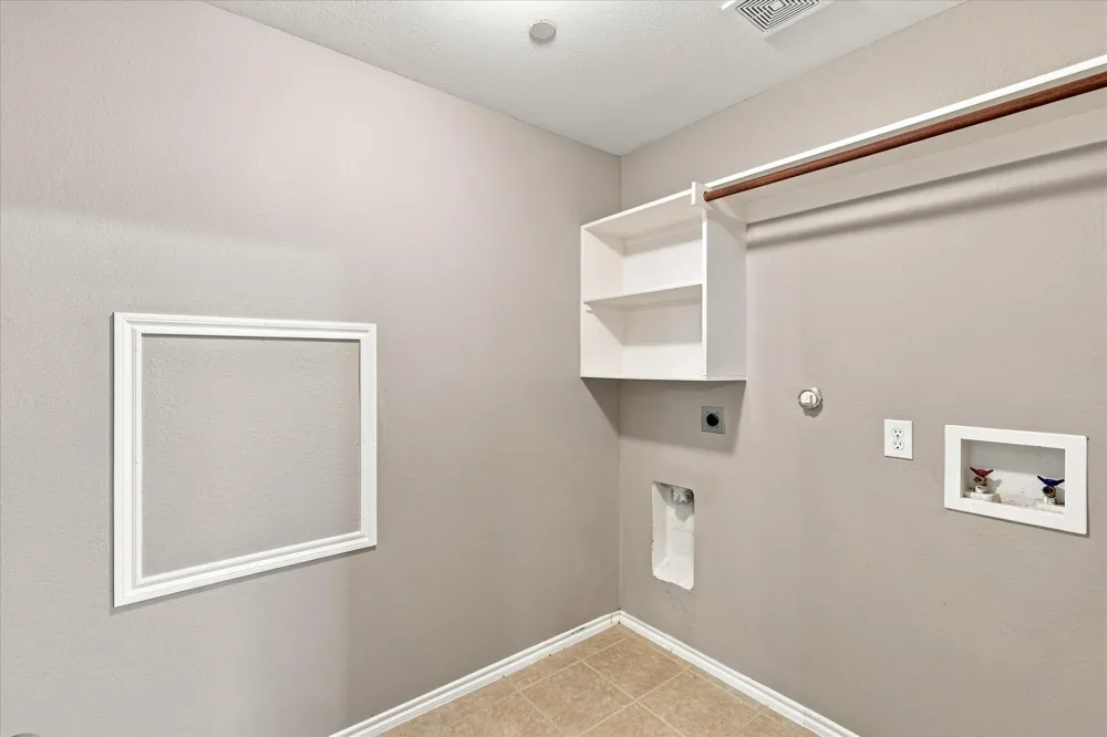 9878 Wake Bridge Drive Frisco, TX 75035