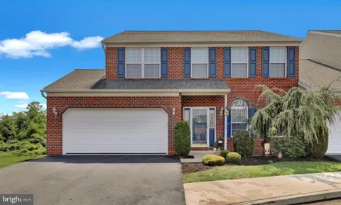 11 FALLOWFIELD CIRCLE