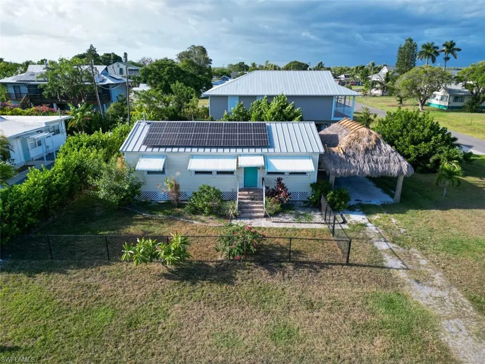 517 Coconut Avenue Other, FL 34140