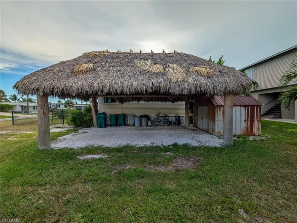 517 Coconut Avenue Other, FL 34140
