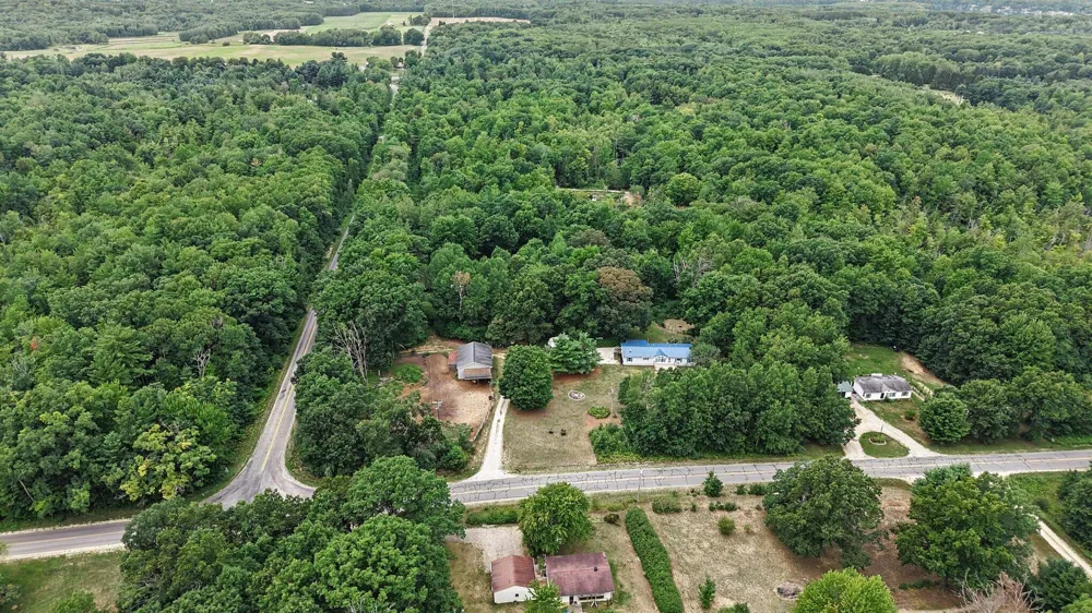 9323 180th Avenue Mecosta Township, MI 49346