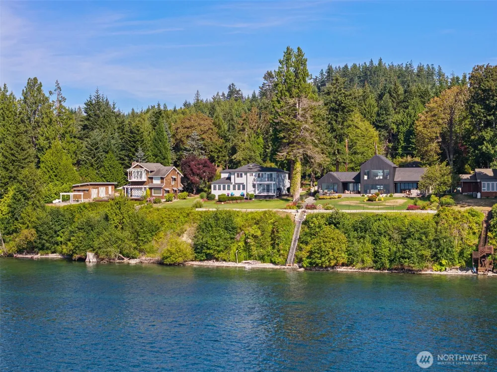 31879 S Bridge Way NE Poulsbo, WA 98370