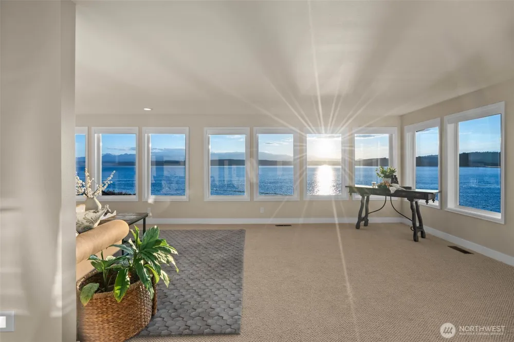 31879 S Bridge Way NE Poulsbo, WA 98370