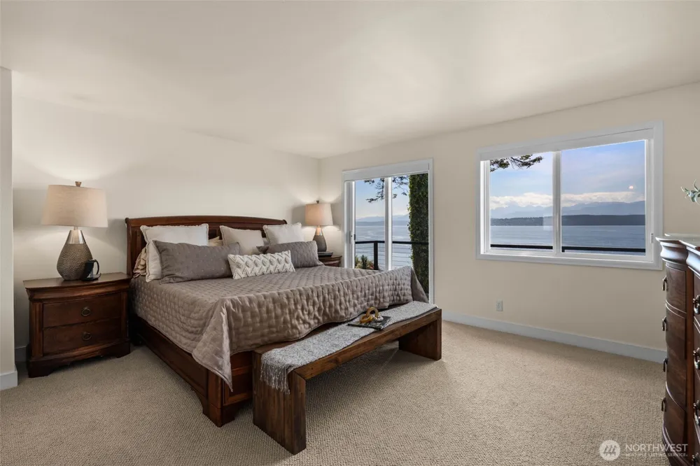 31879 S Bridge Way NE Poulsbo, WA 98370