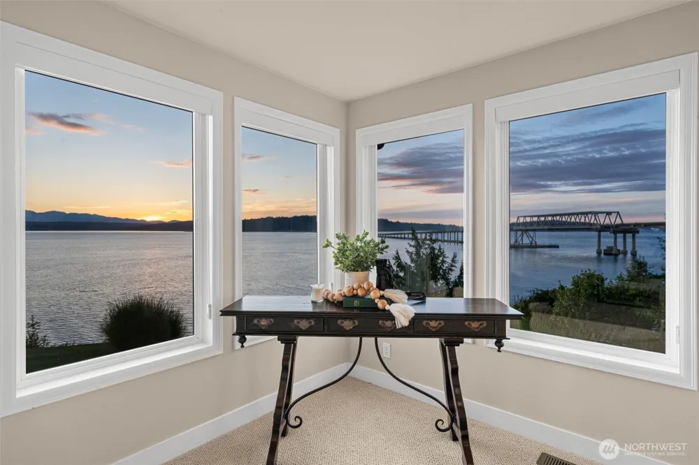 31879 S Bridge Way NE Poulsbo, WA 98370