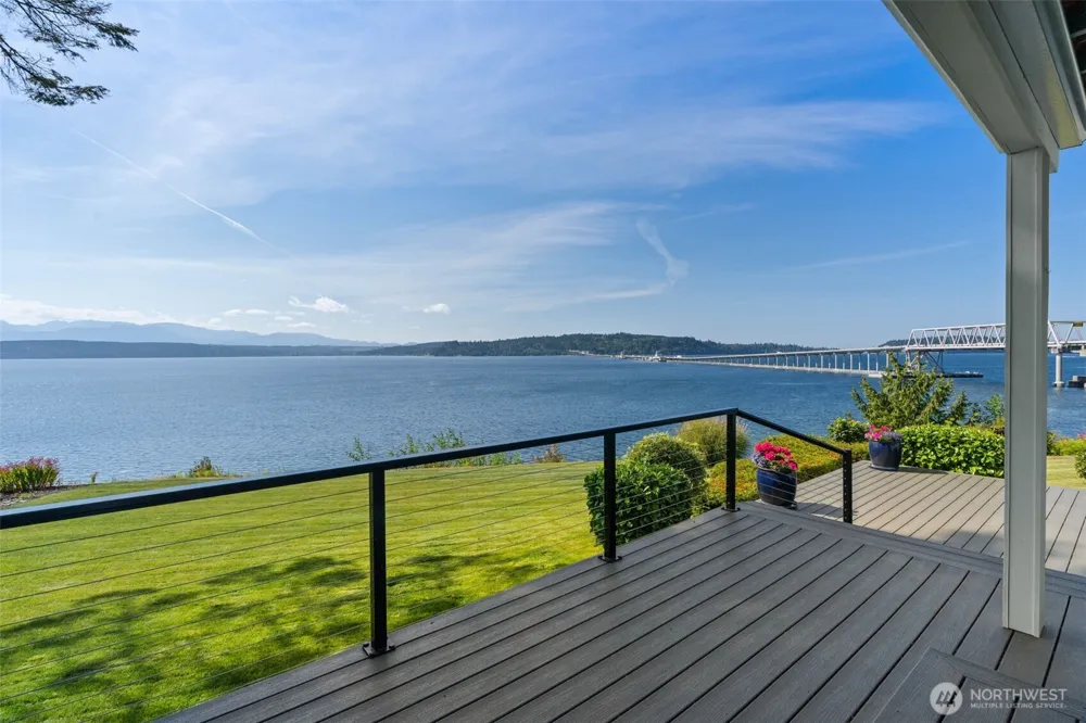 31879 S Bridge Way NE Poulsbo, WA 98370