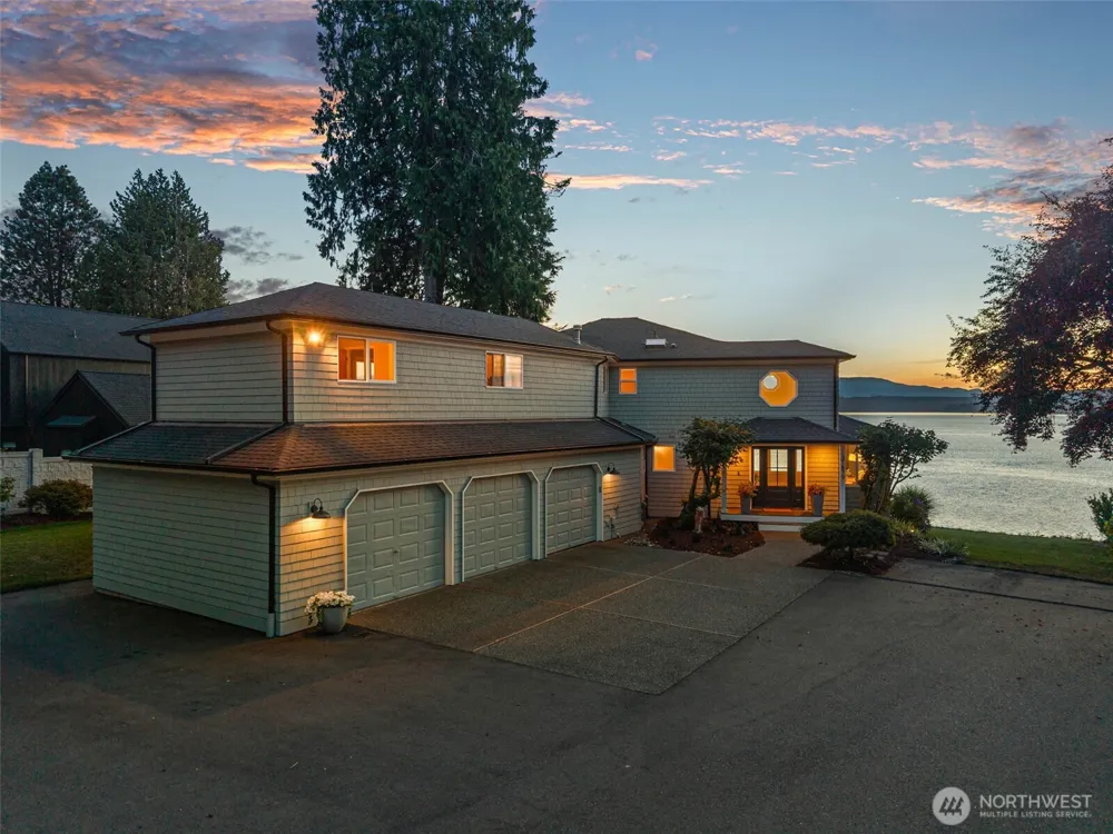31879 S Bridge Way NE Poulsbo, WA 98370