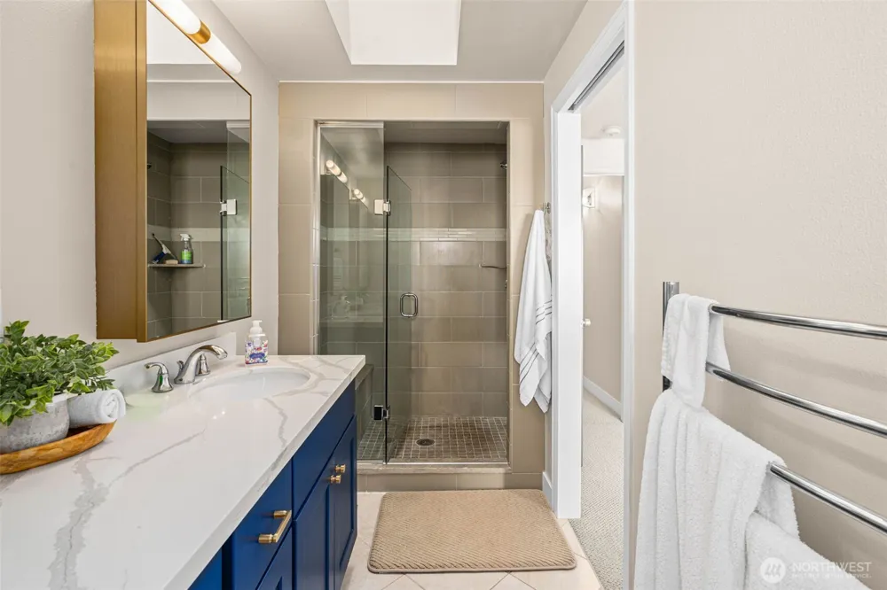 31879 S Bridge Way NE Poulsbo, WA 98370