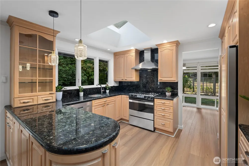 14115 SE 45th Street Bellevue, WA 98006
