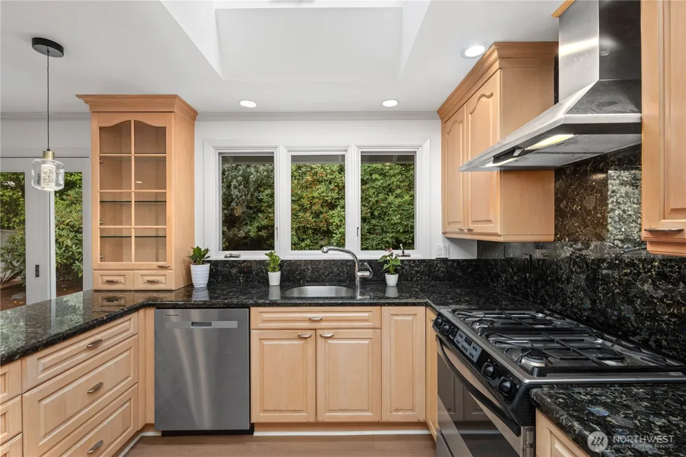 14115 SE 45th Street Bellevue, WA 98006