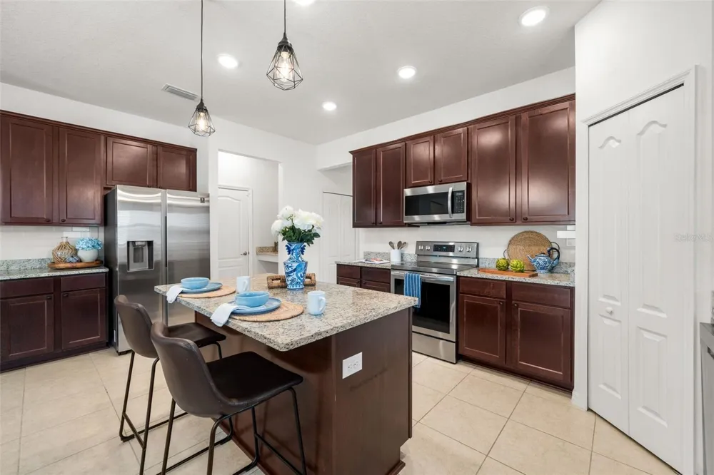 892 NW 251ST DRIVE Newberry, FL 32669