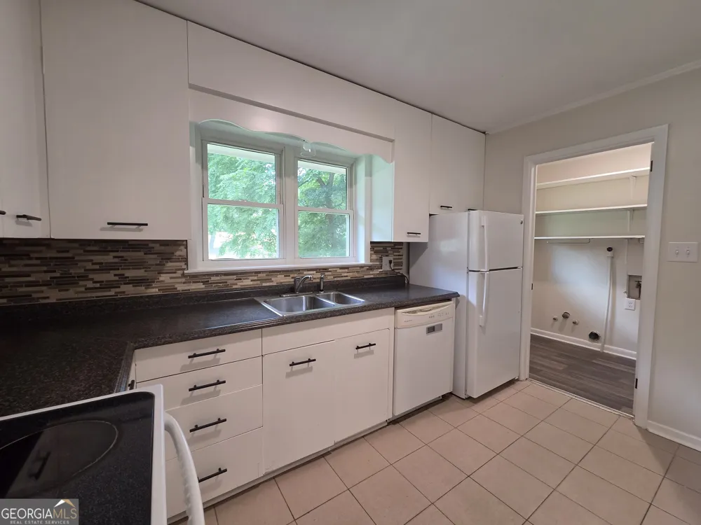 372 Foreacre ST Cornelia, GA 30531