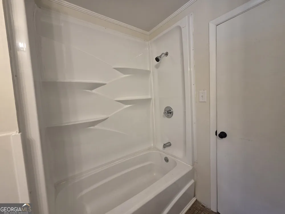 372 Foreacre ST Cornelia, GA 30531