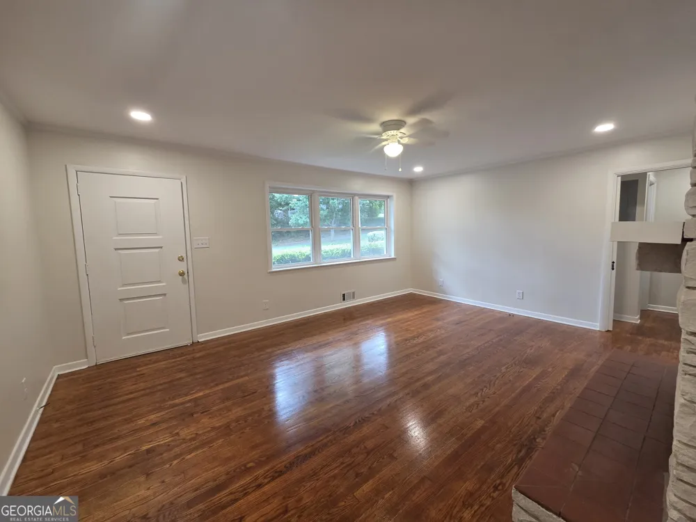372 Foreacre ST Cornelia, GA 30531