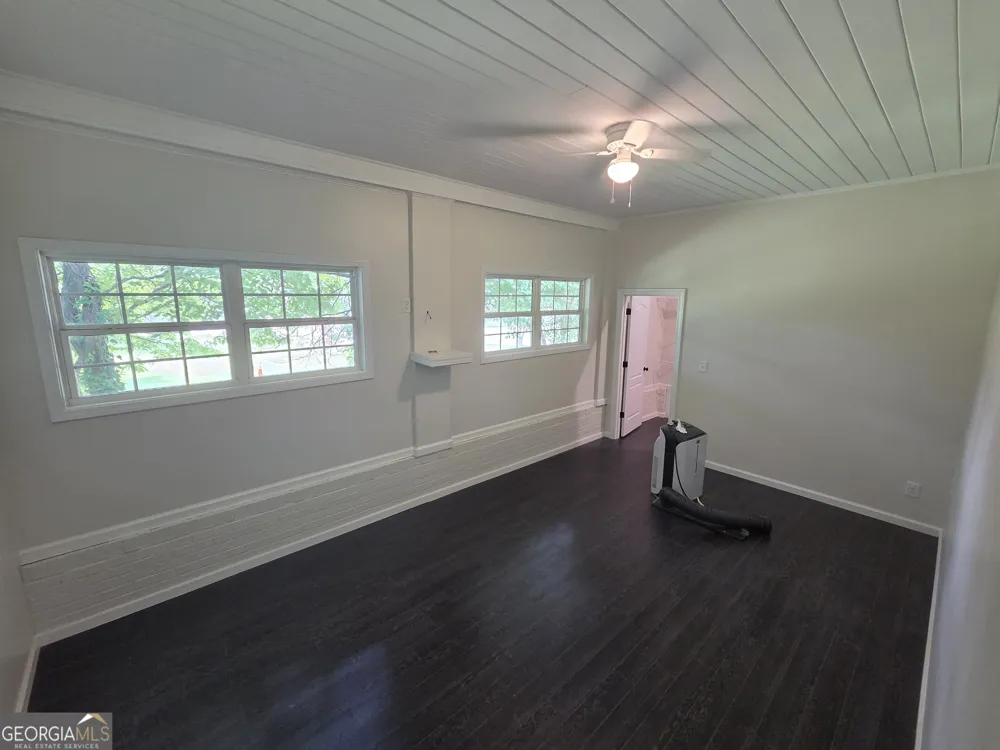 372 Foreacre ST Cornelia, GA 30531