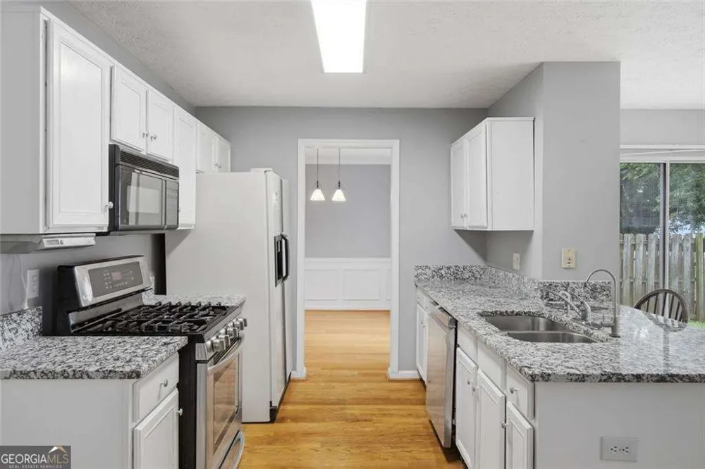3015 Dominion Walk LN Snellville, GA 30078