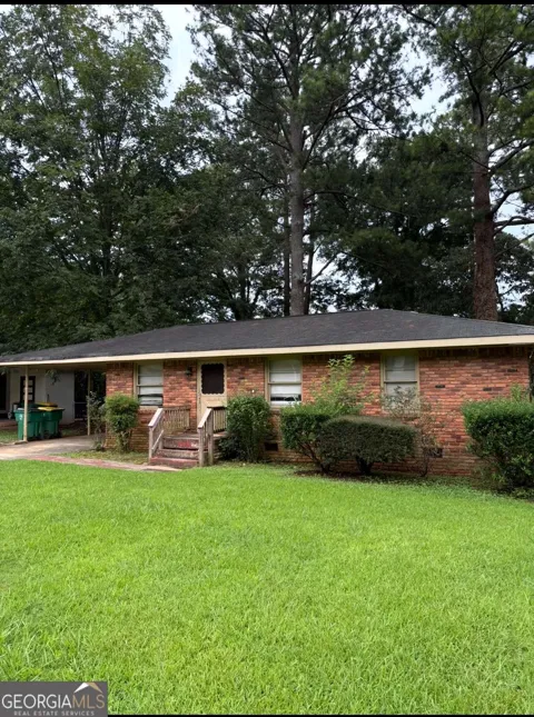 1147 Evelyn DR
