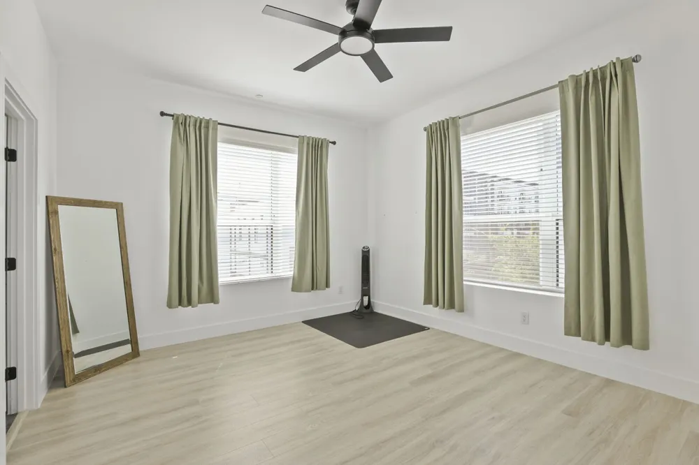 2614 Carroll Avenue #101 Dallas, TX 75204
