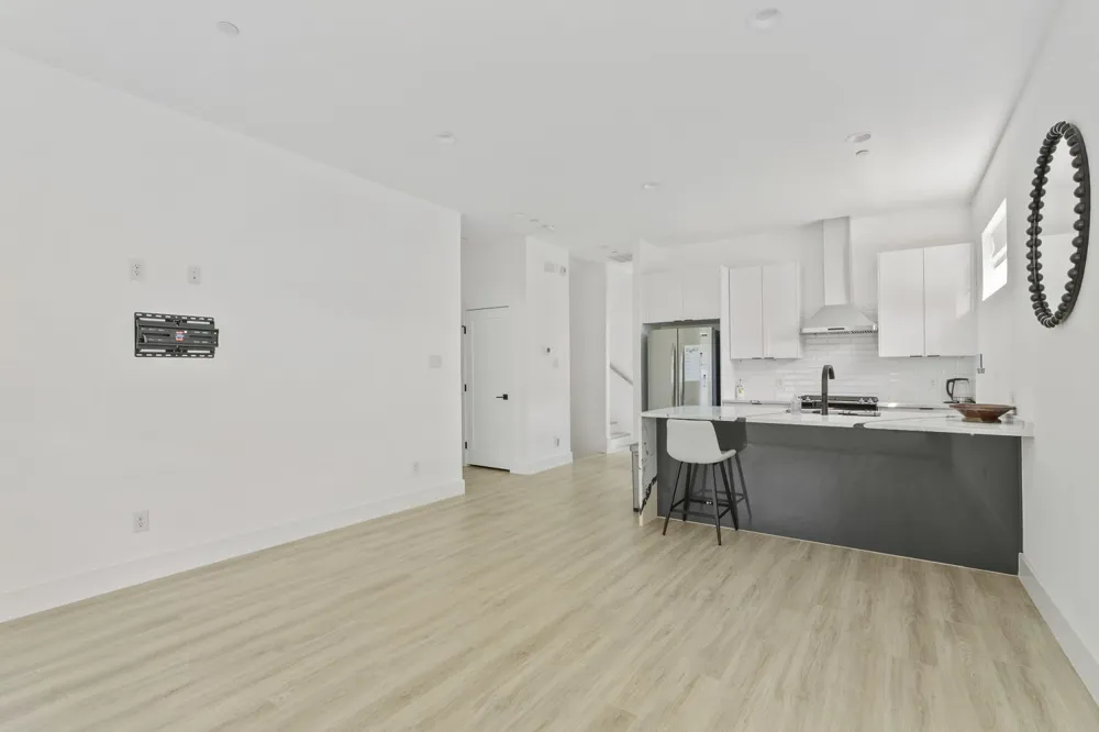 2614 Carroll Avenue #101 Dallas, TX 75204