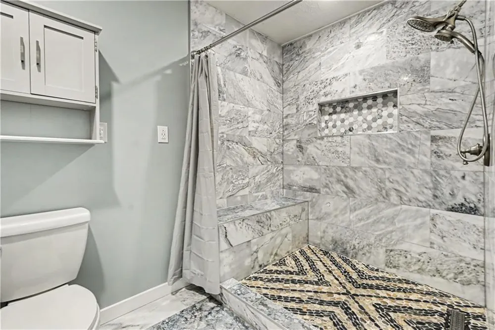 900 Stone Lea Trace Oxford, GA 30054