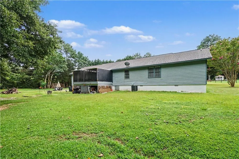 900 Stone Lea Trace Oxford, GA 30054