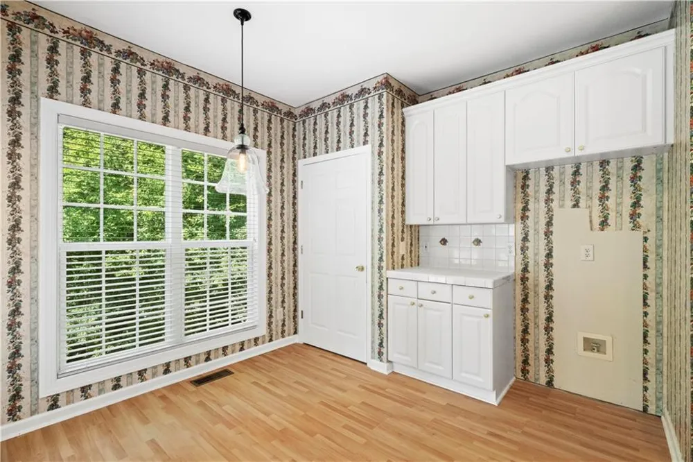 185 Thornwood Drive SE Calhoun, GA 30701