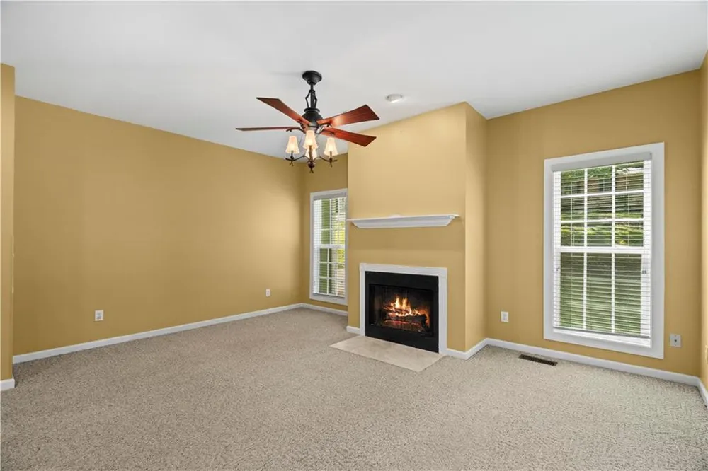 185 Thornwood Drive SE Calhoun, GA 30701