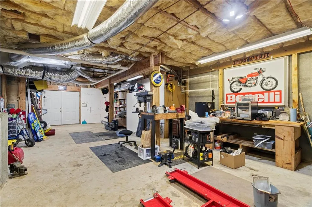 185 Thornwood Drive SE Calhoun, GA 30701