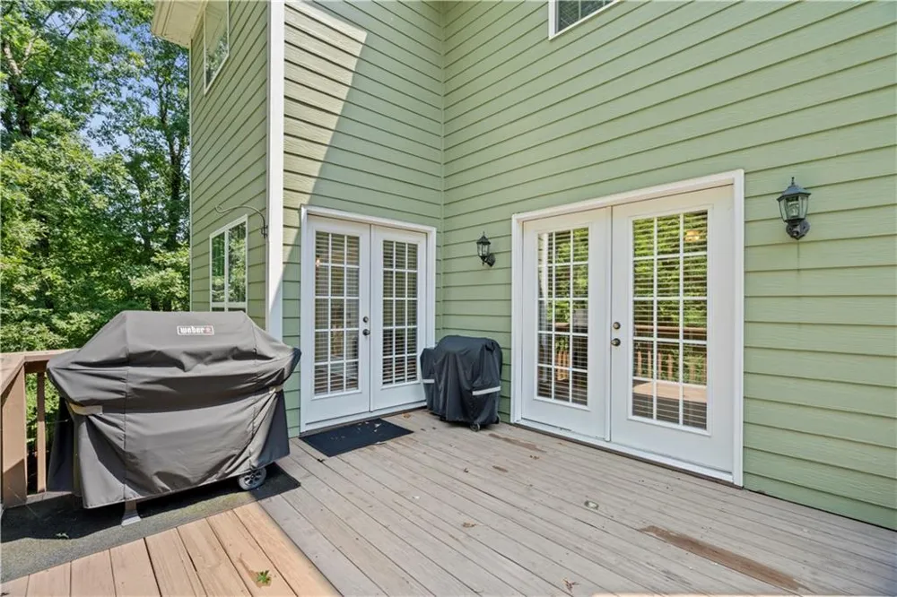 185 Thornwood Drive SE Calhoun, GA 30701