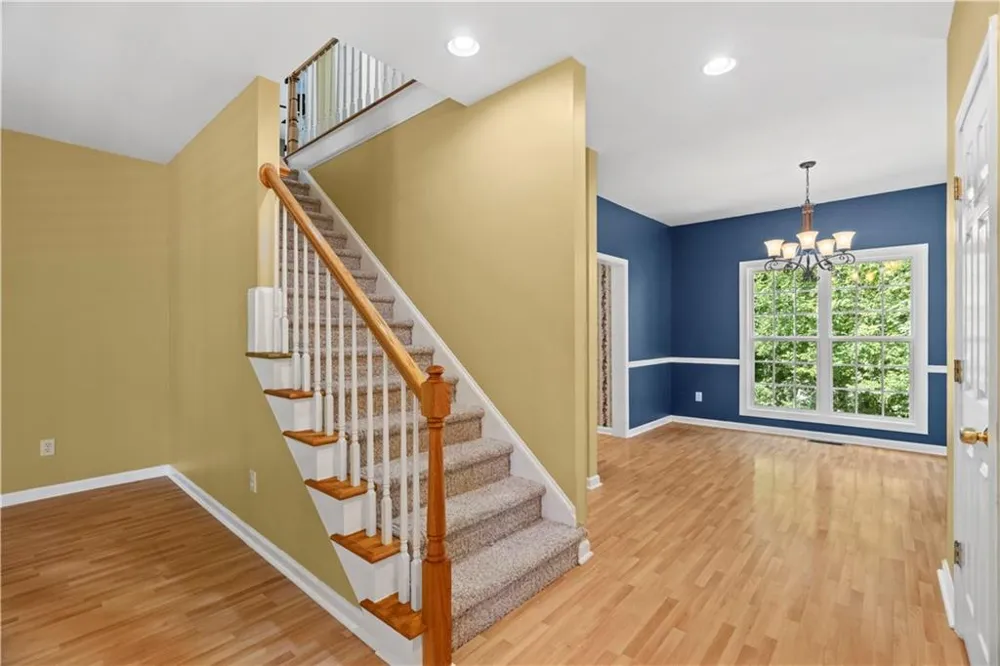 185 Thornwood Drive SE Calhoun, GA 30701