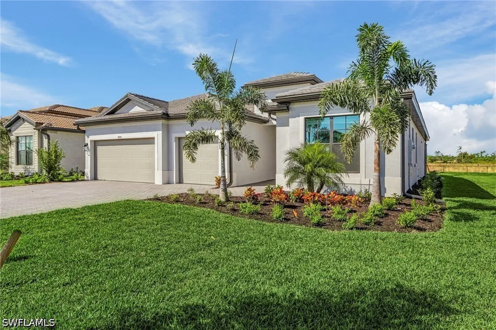Napa Loop Estero, FL 33928