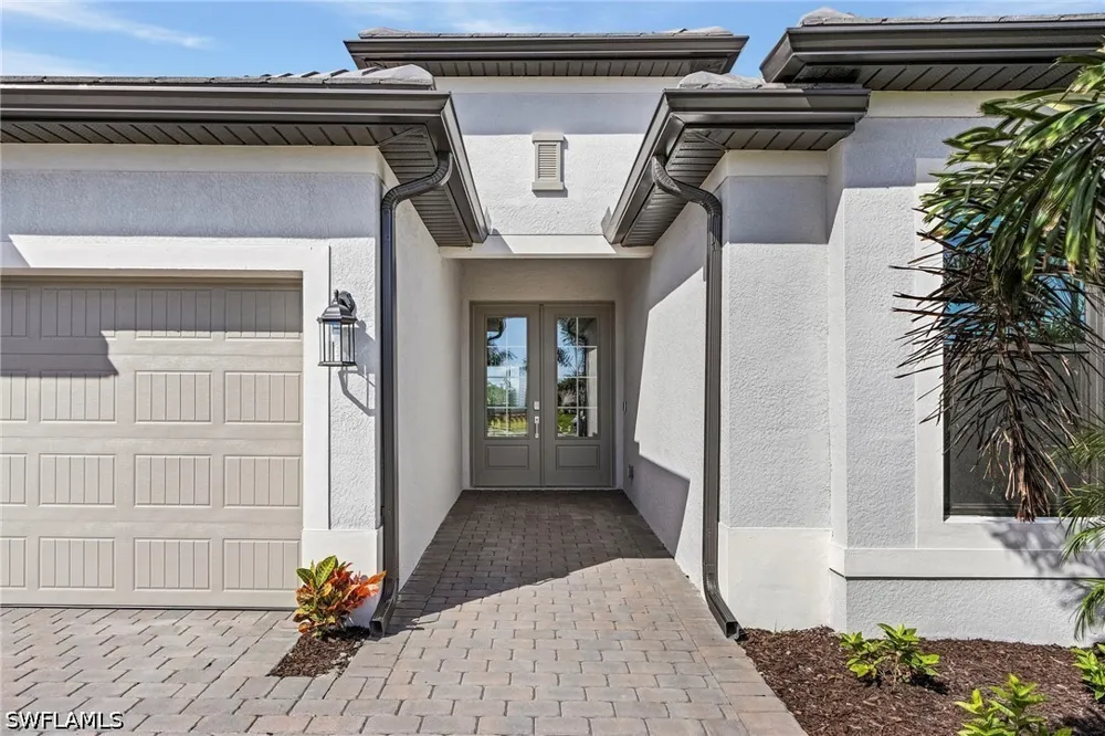 Napa Loop Estero, FL 33928