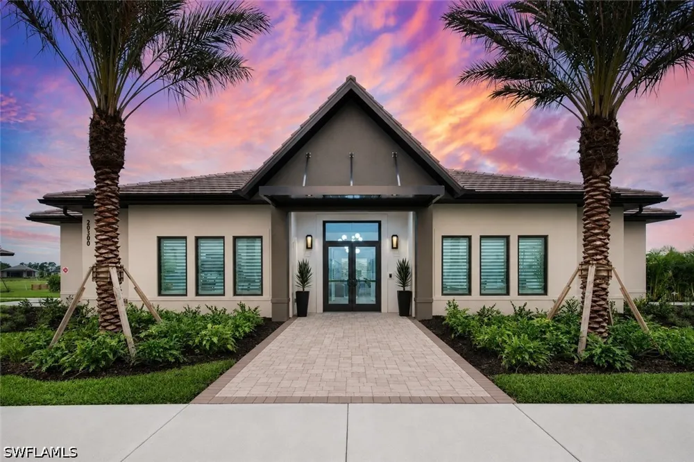 Napa Loop Estero, FL 33928