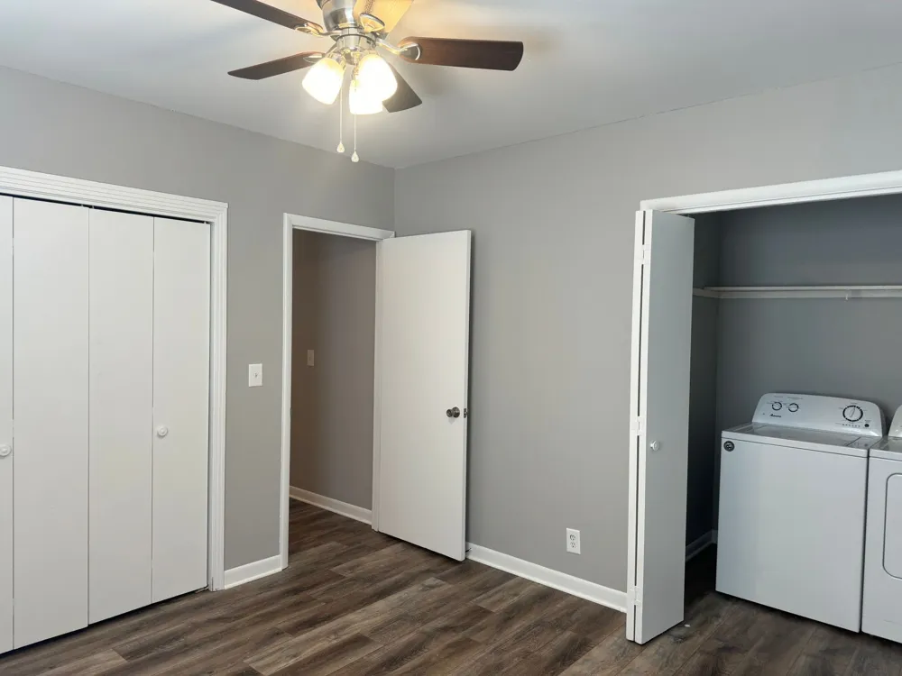 2251 Seven Mile Ferry Rd #11 Clarksville, TN 37040