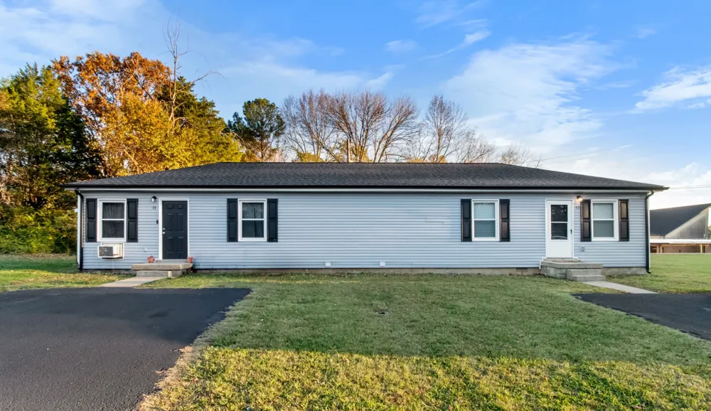2251 Seven Mile Ferry Rd #11 Clarksville, TN 37040