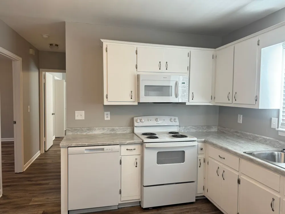 2251 Seven Mile Ferry Rd #11 Clarksville, TN 37040