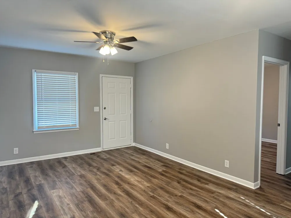 2251 Seven Mile Ferry Rd #11 Clarksville, TN 37040
