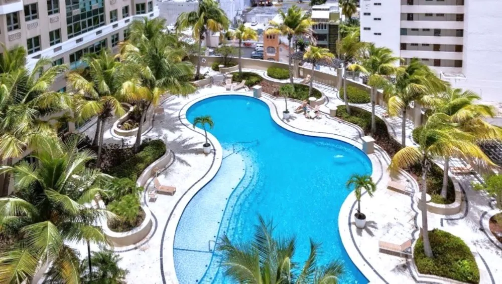 103 AVENIDA JOSE DE DIEGO #2404 Este San Juan, PR 00911
