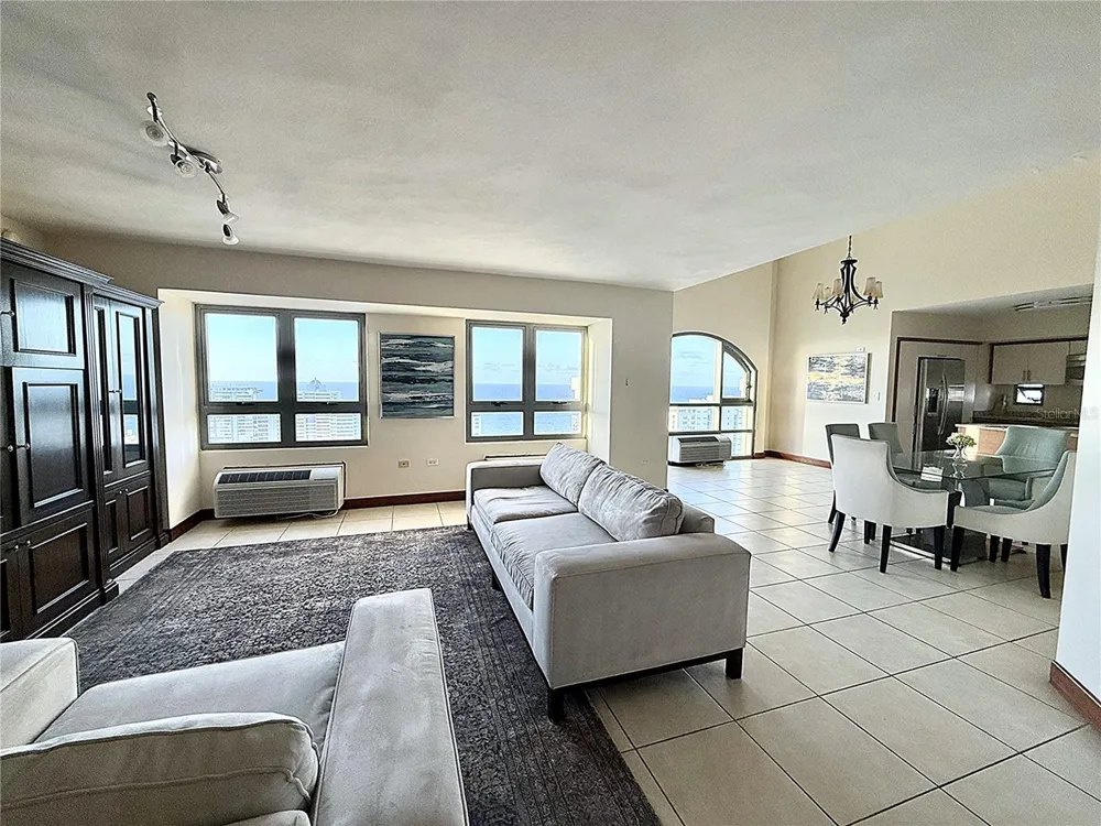 103 AVENIDA JOSE DE DIEGO #2404 Este San Juan, PR 00911