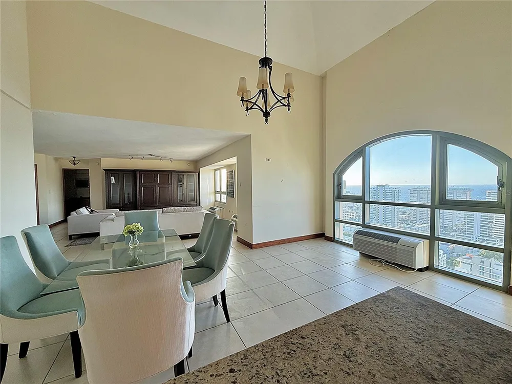 103 AVENIDA JOSE DE DIEGO #2404 Este San Juan, PR 00911