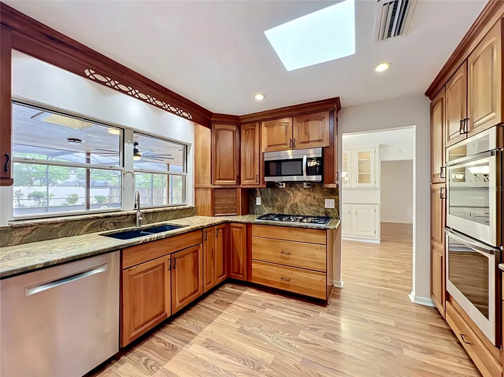 105 CEDAR OAK TRAIL Longwood, FL 32750