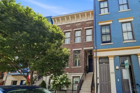 221 W Fifteenth Street
