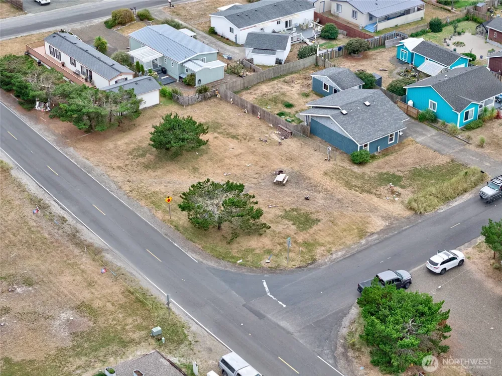 814 340th Place Ocean Park, WA 98640