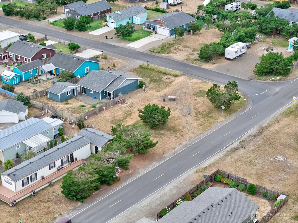 814 340th Place Ocean Park, WA 98640