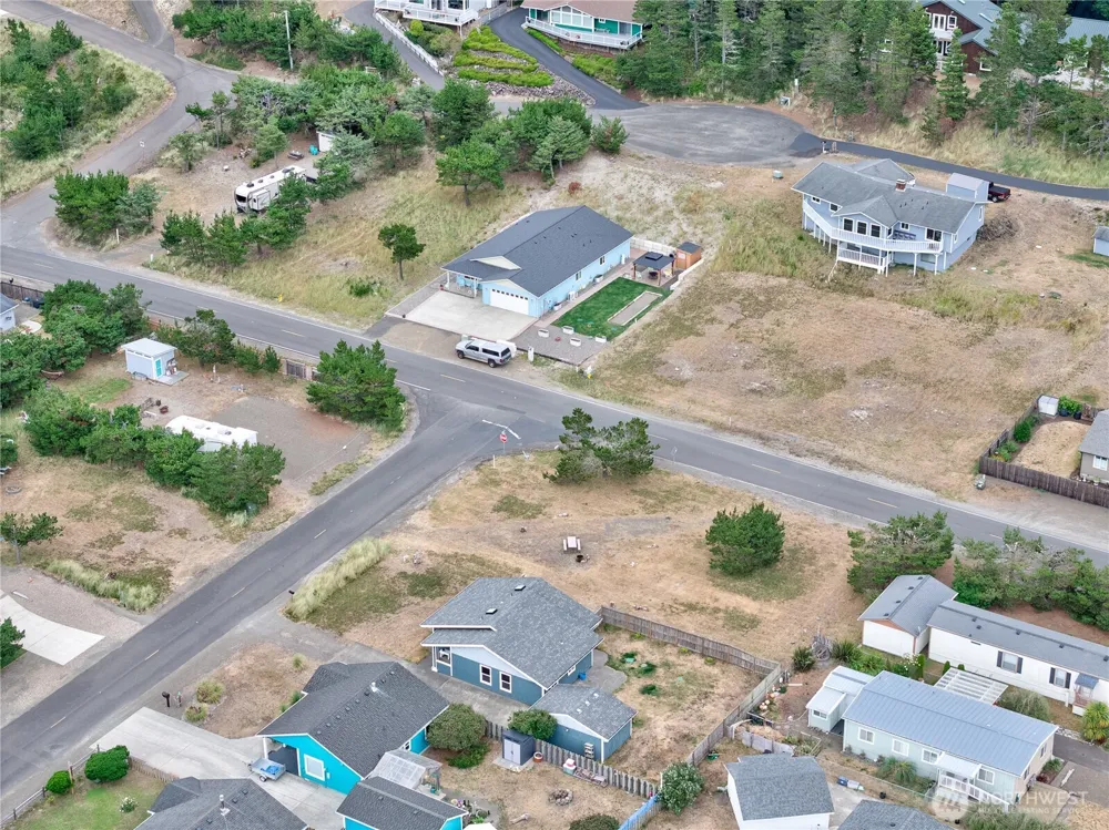 814 340th Place Ocean Park, WA 98640