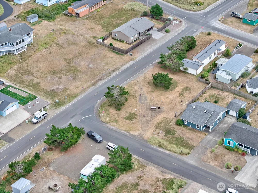 814 340th Place Ocean Park, WA 98640