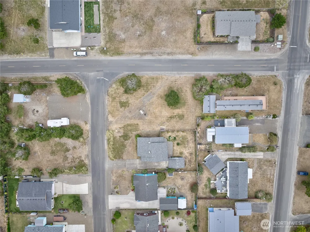 814 340th Place Ocean Park, WA 98640